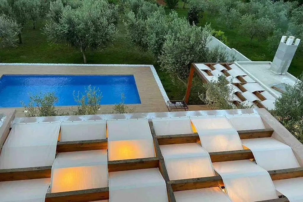 Villa Stanzietta Novigrad For 10 At Olive Orchard