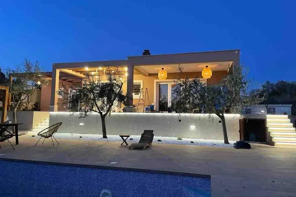 Villa Stanzietta Novigrad For 10 At Olive Orchard Croatia