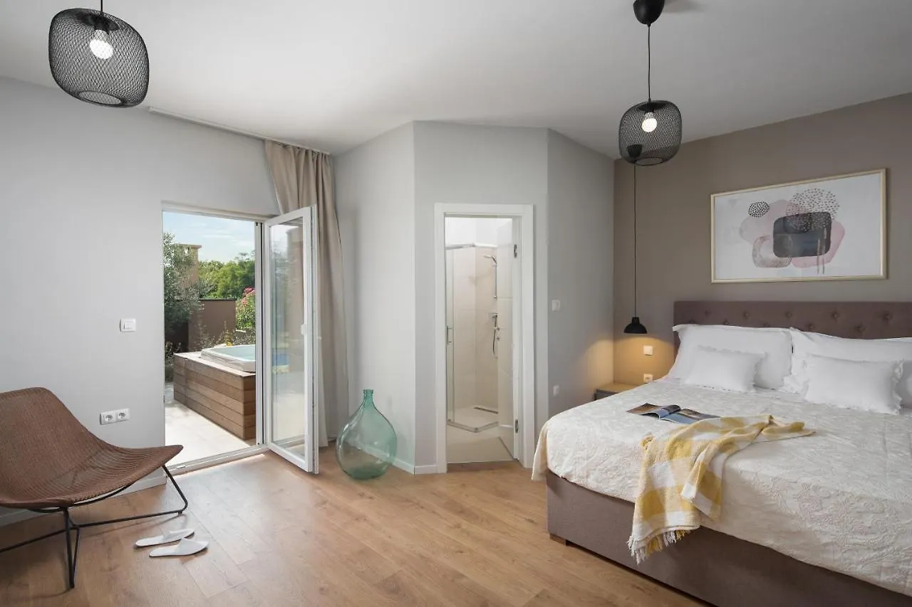Villa Stanzietta Novigrad For 10 At Olive Orchard Croatia