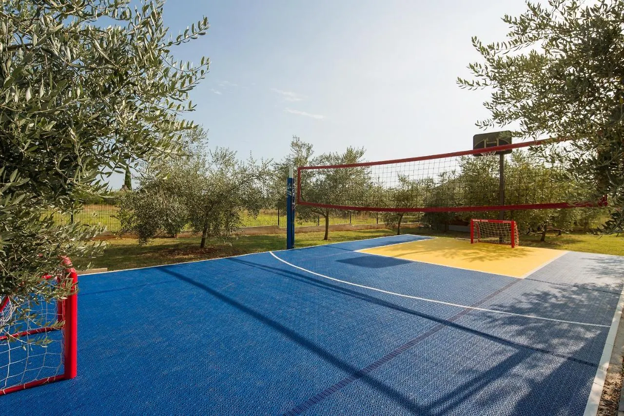 Villa Stanzietta Novigrad For 10 At Olive Orchard Novigrad (Istria)