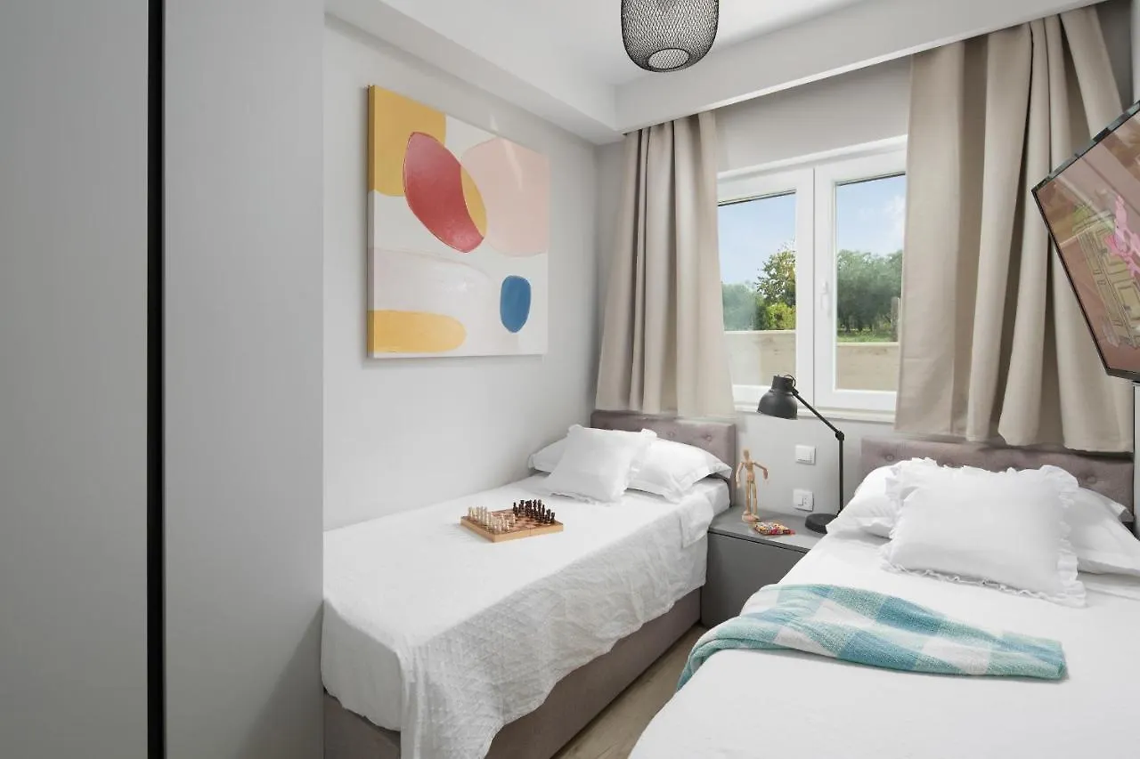 Villa Stanzietta Novigrad For 10 At Olive Orchard Novigrad (Istria)
